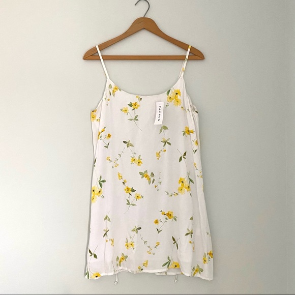 PacSun Dresses & Skirts - NWT Sundress